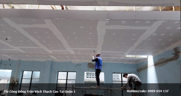 Thợ thi công đóng trần vách thạch cao tại Đức Huệ 3
